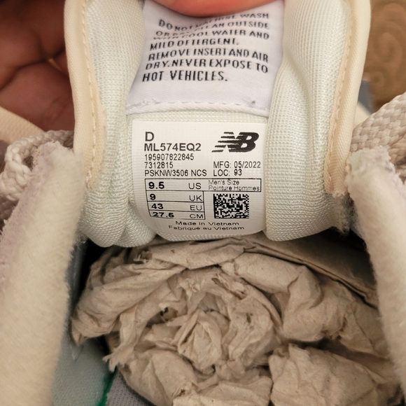 New Balance 574 ML574EQ2 - Picture 4 of 6